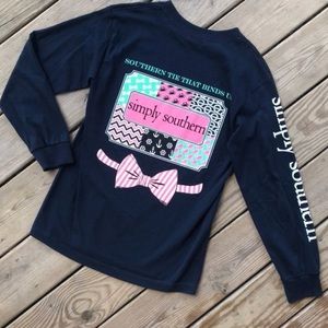 🎀Simply Southern Navy Bow Tee
